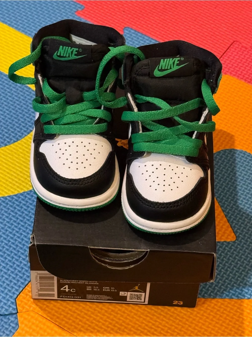 Nike Kids Green Black White High-Top Sneakers Excellent Condition Size 4C